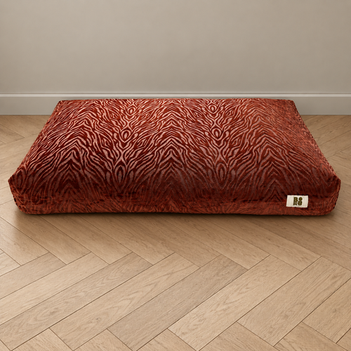 Coussin pour chien RED HOOK en tissu jacquard rouge profond – Billy Brooklyn
